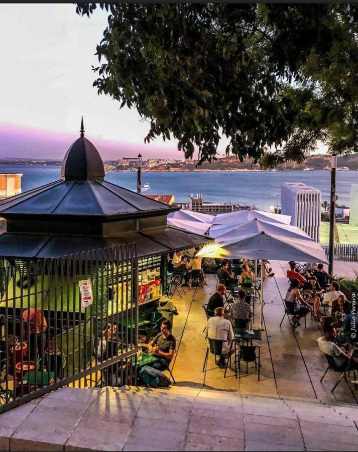 Besthomestay- Caparica Beach Lisbon Almada Exterior photo