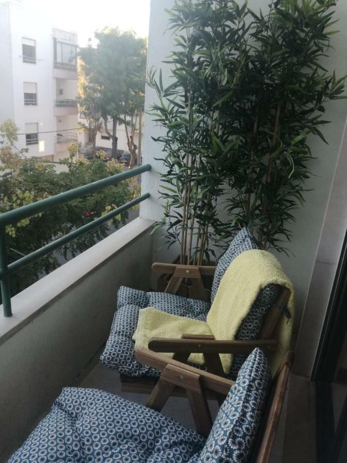 Besthomestay- Caparica Beach Lisbon Almada Exterior photo