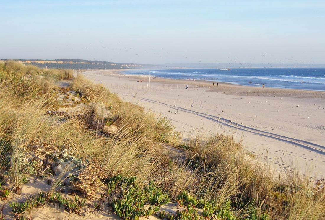 Besthomestay- Caparica Beach Lisbon Almada Exterior photo